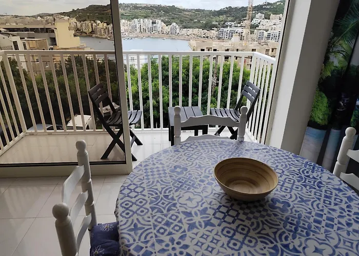 Sea Breeze Bliss - Self Check-in St. Paul's Bay